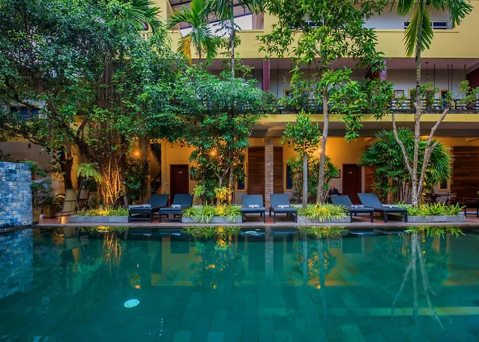 Hotel Indra Porak 4*